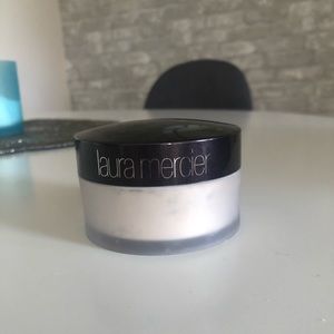 Laura Mercier Translucent Powder